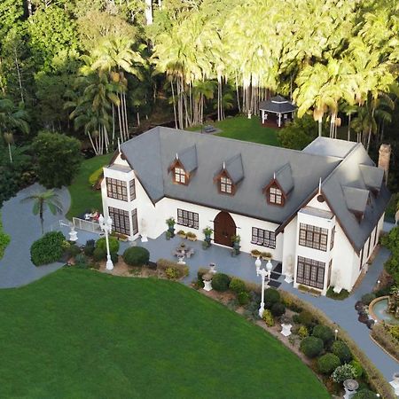 Mt Tamborine Stonehaven Manor Hotel Gold Coast Exterior photo