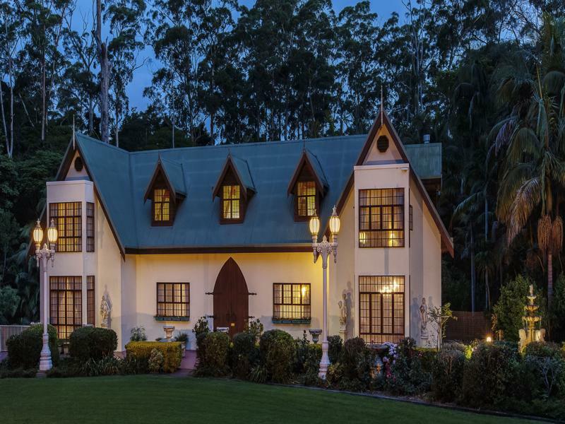 Mt Tamborine Stonehaven Manor Hotel Gold Coast Exterior photo